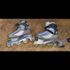 Roller blades